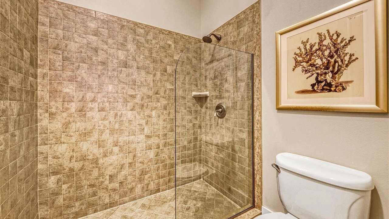 Photo of Bathroom in Laurel Grove