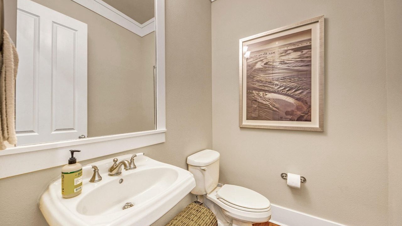 Photo of Bathroom in Laurel Grove