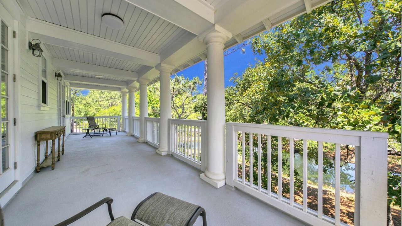 Photo of Patio Balcony in Laurel Grove