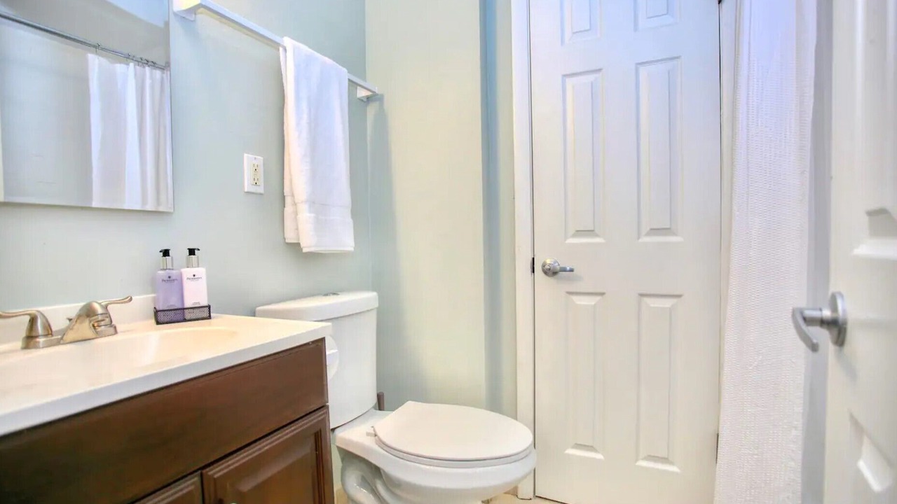 Photo of Bathroom in Goldenrod