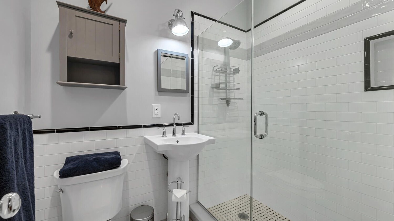 Photo of Bathroom in Old Naples