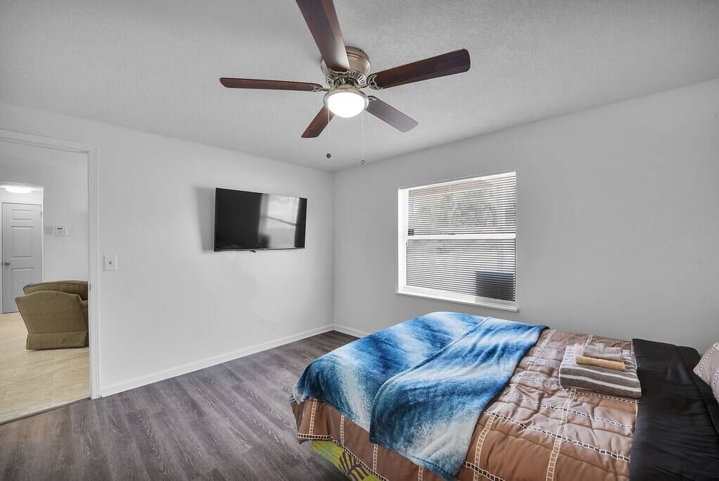 Photo of Bedroom in Westside