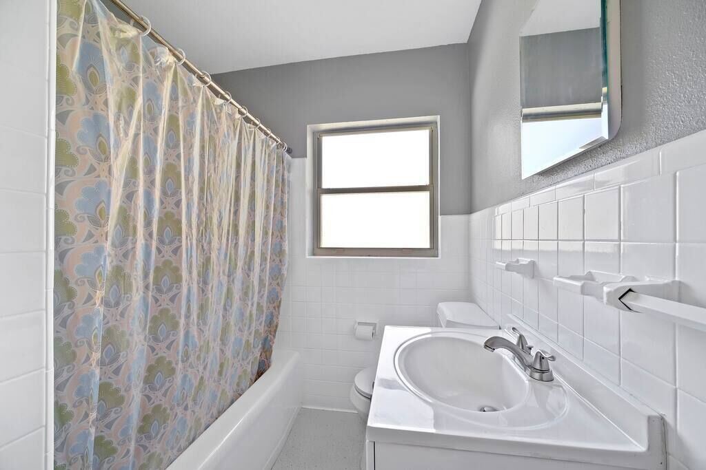 Photo of Bathroom in Hyde Park