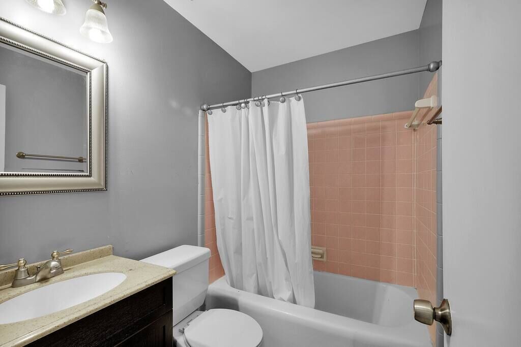 Photo of Bathroom in Hyde Park