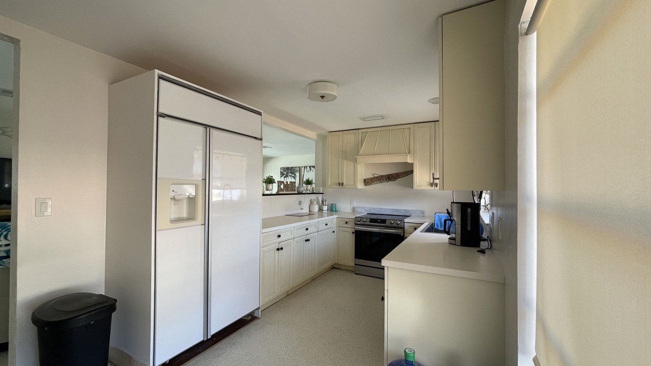 Photo of Kitchen in Lochmoor Waterway Estates