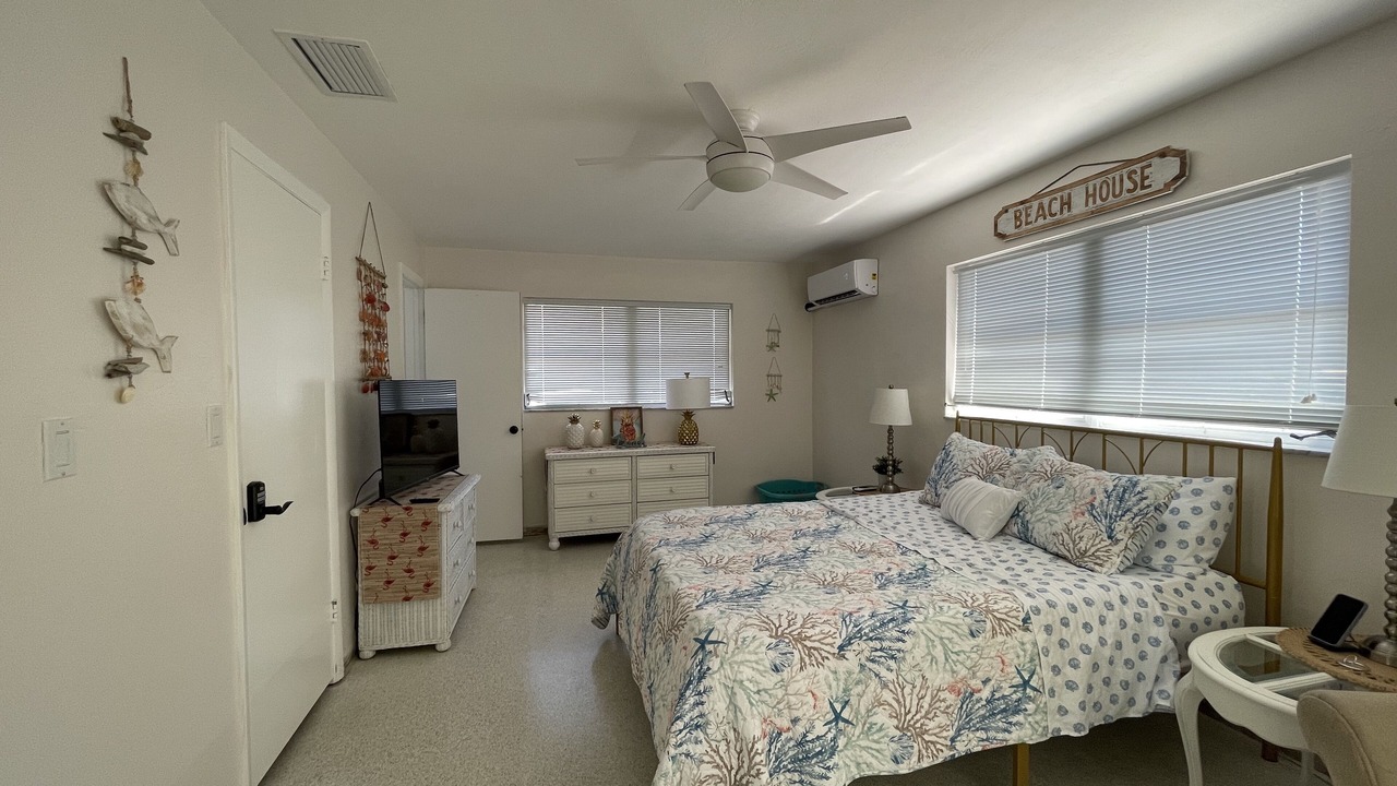 Photo of Bedroom in Lochmoor Waterway Estates