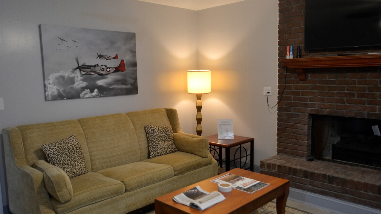 Photo of Livingroom in Macon County