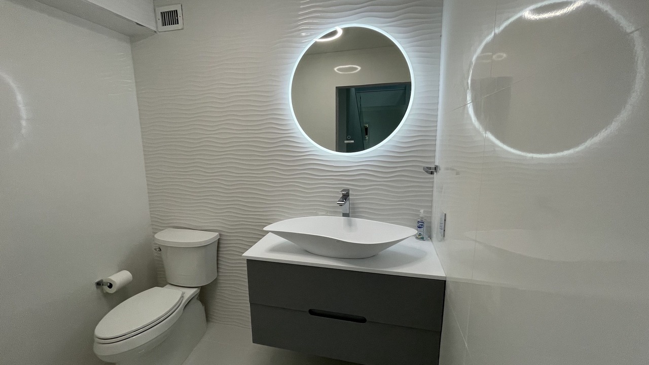 Photo of Bathroom in Greenacres