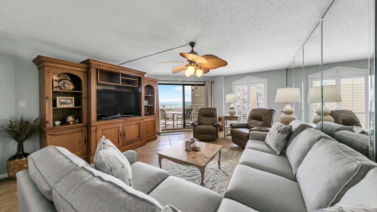 Photo of Livingroom in North West Florida