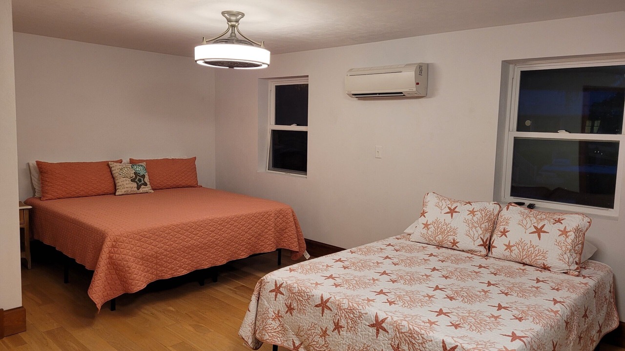 Photo of Bedroom in Steinhatchee