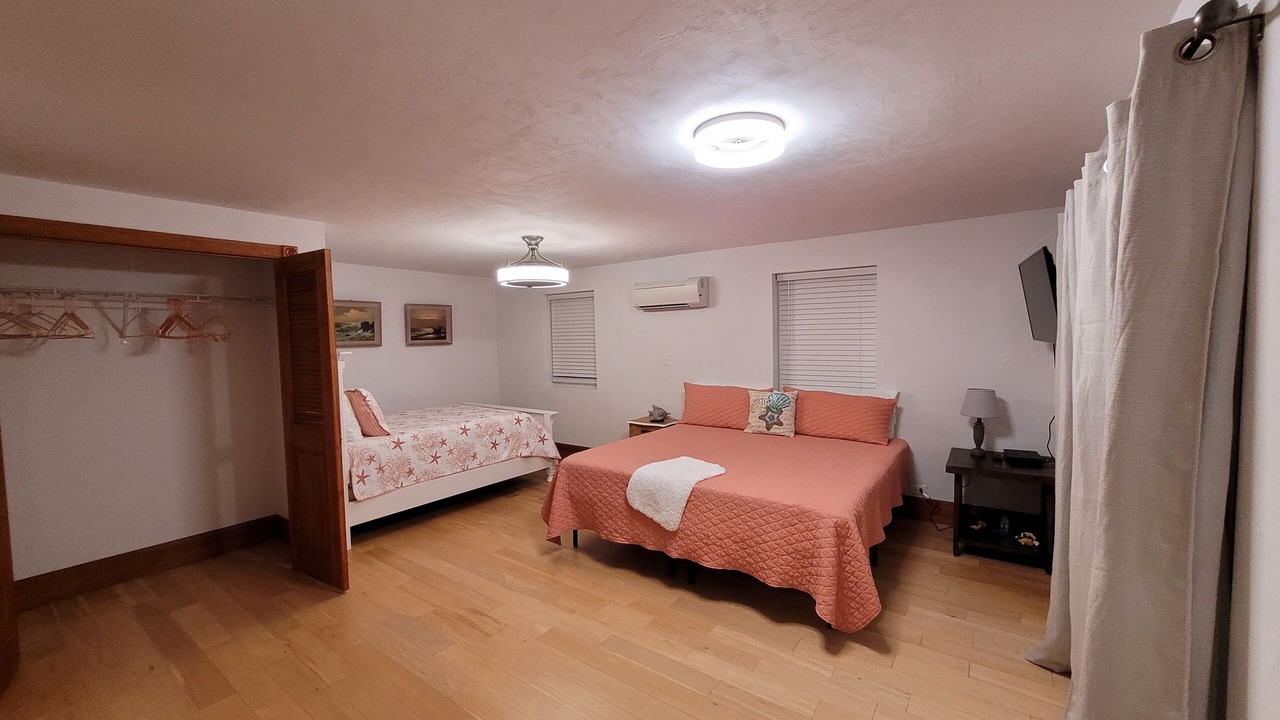 Photo of Bedroom in Steinhatchee