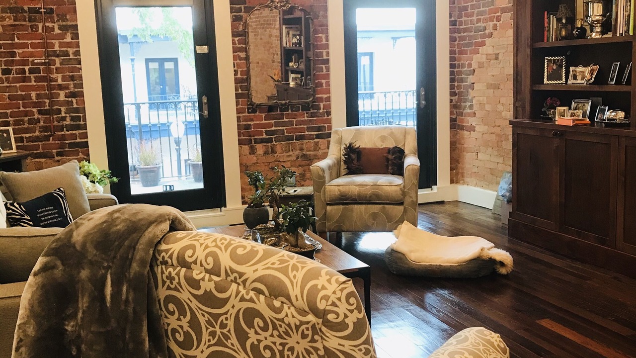 Photo of Livingroom in Downtown