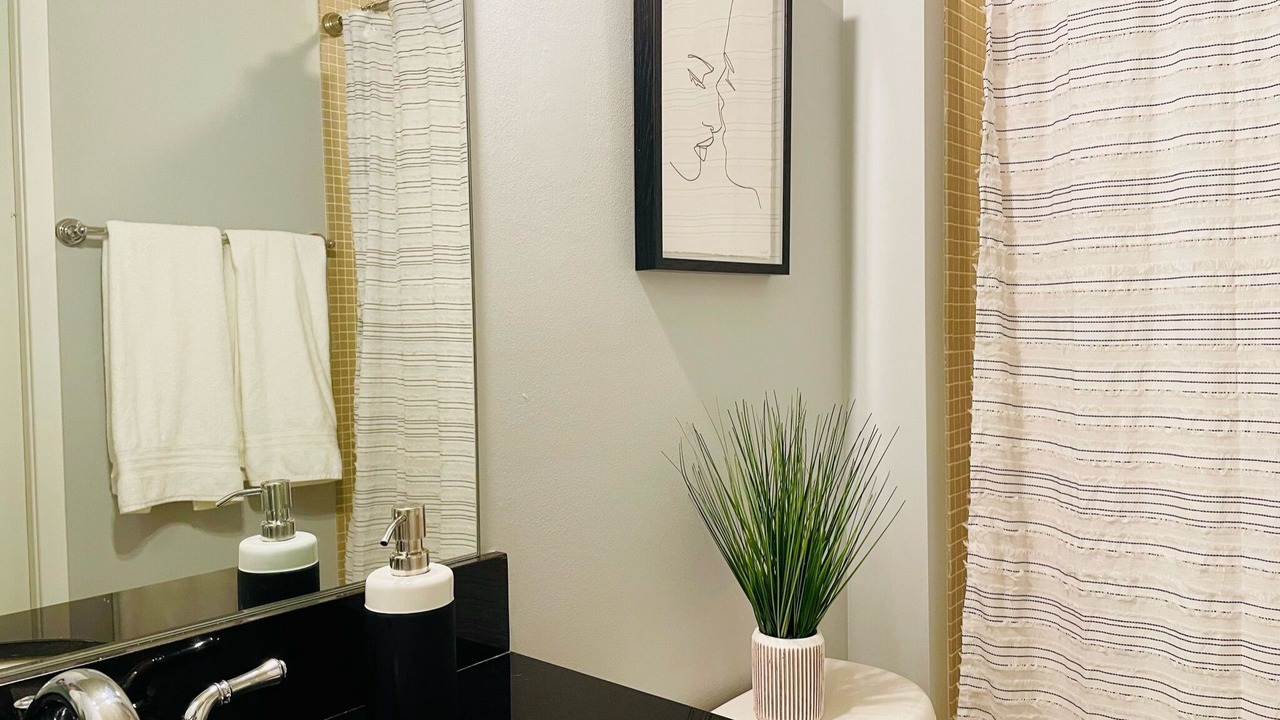Photo of Bathroom in South Eola