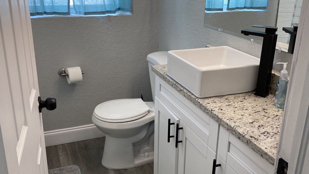 Photo of Bathroom in United Central