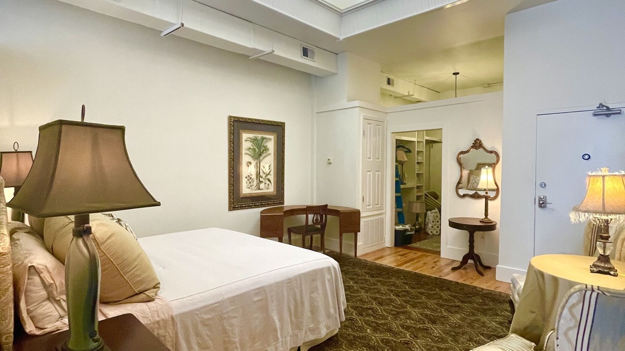 Photo of Bedroom in Downtown