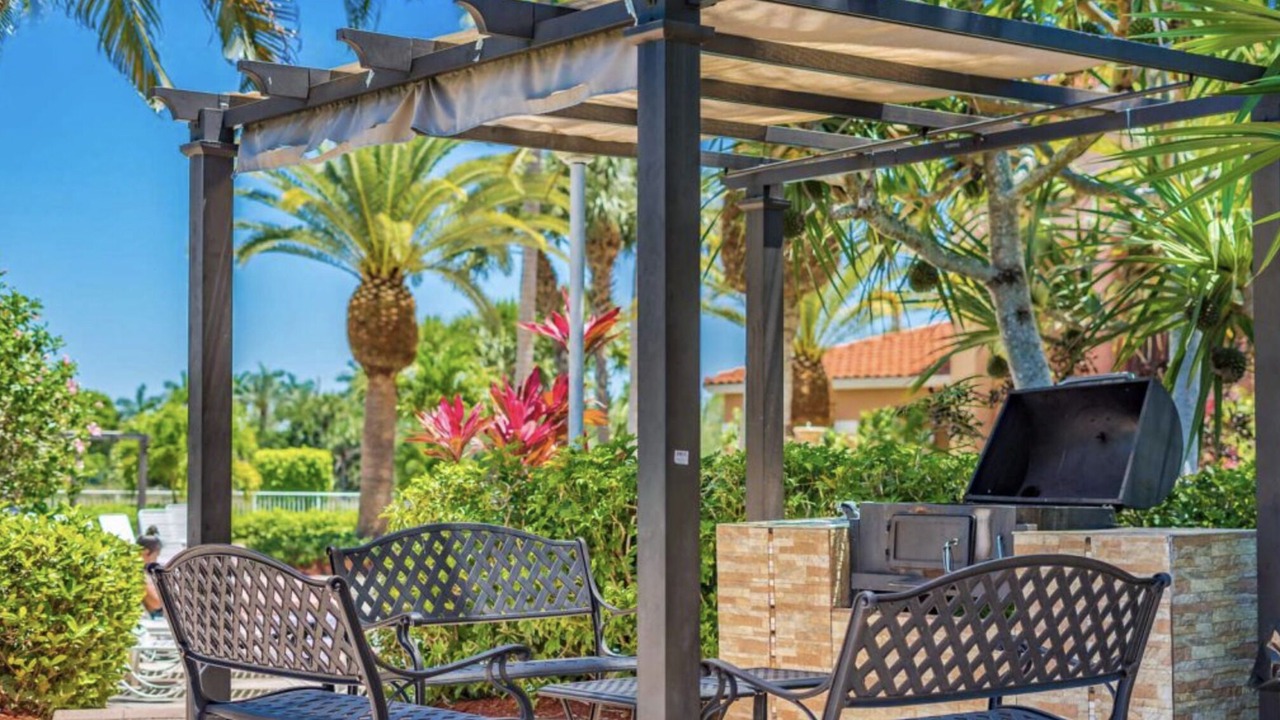 Photo of Outdoor in Pembroke Pines