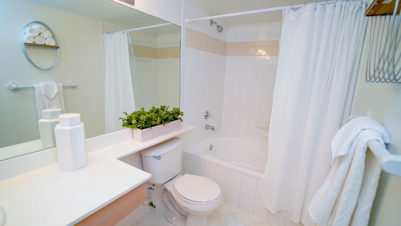 Photo of Bathroom in Pembroke Pines