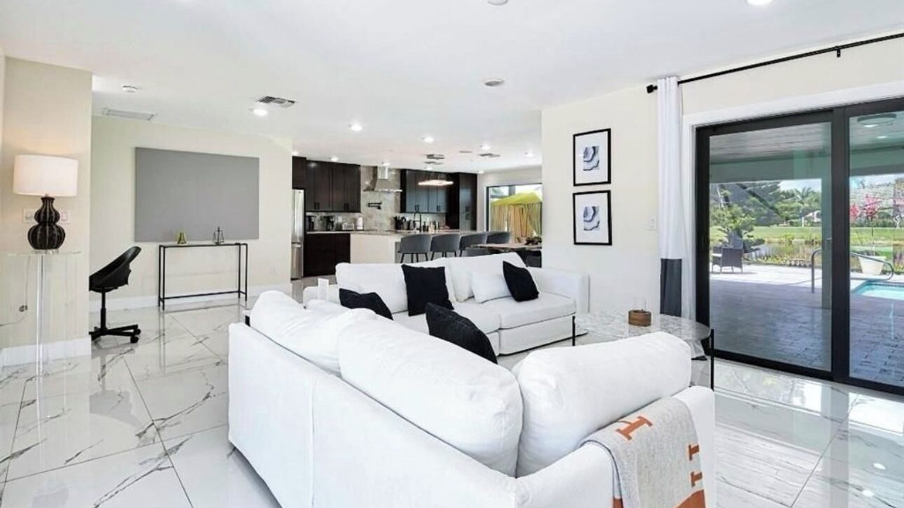 Photo of Livingroom in Lely Golf Estates