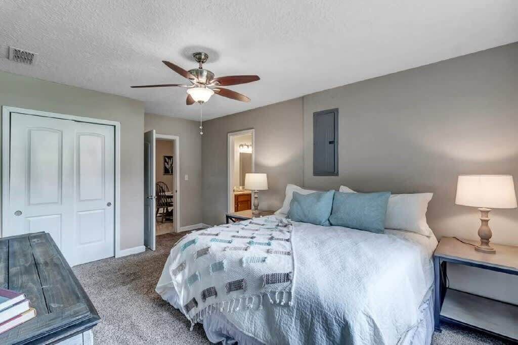 Photo of Bedroom in Lakewood