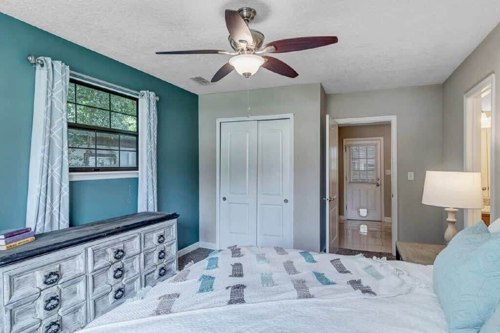 Photo of Bedroom in Lakewood