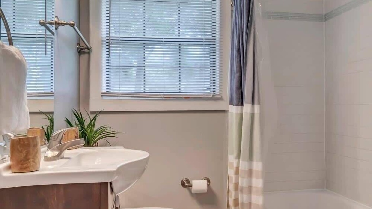 Photo of Bathroom in Lakewood