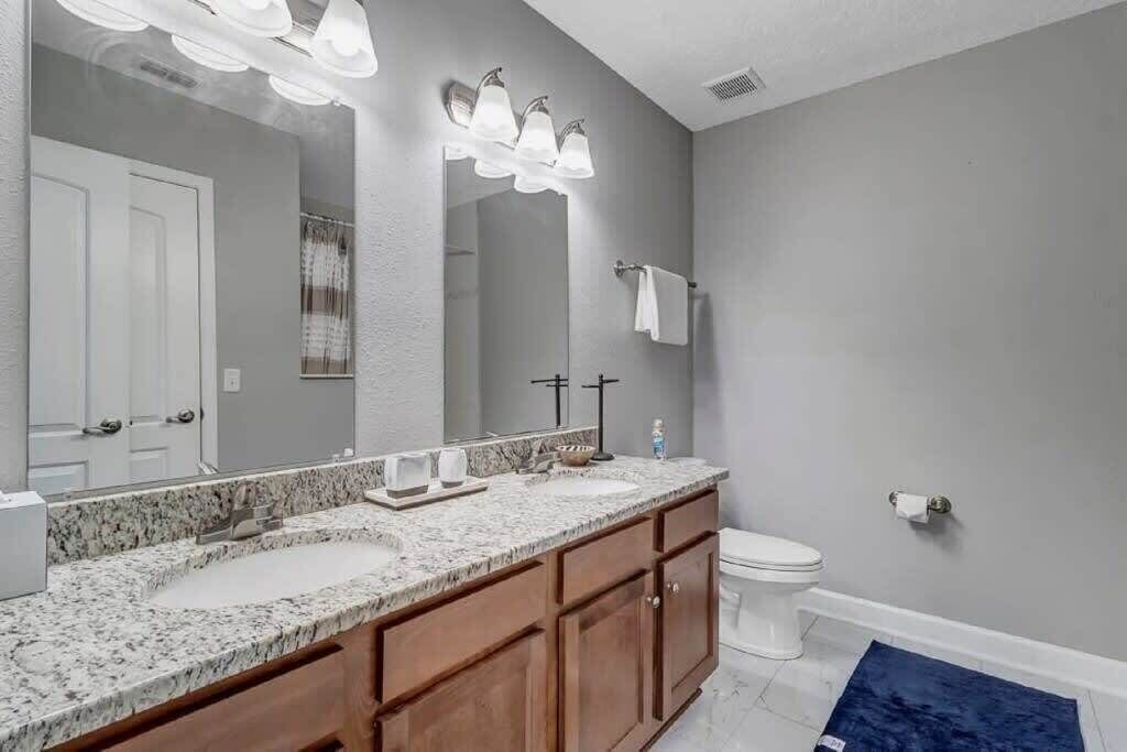 Photo of Bathroom in Lakewood