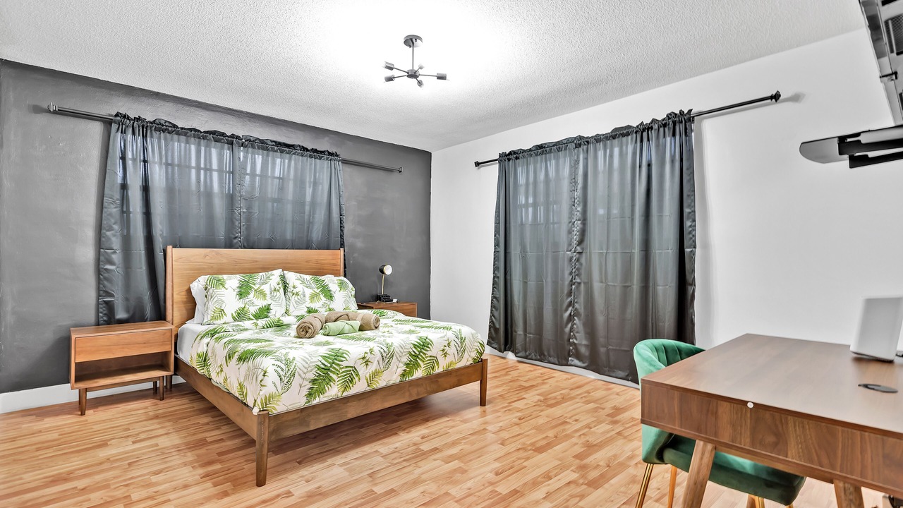 Photo of Bedroom in Pembroke Pines