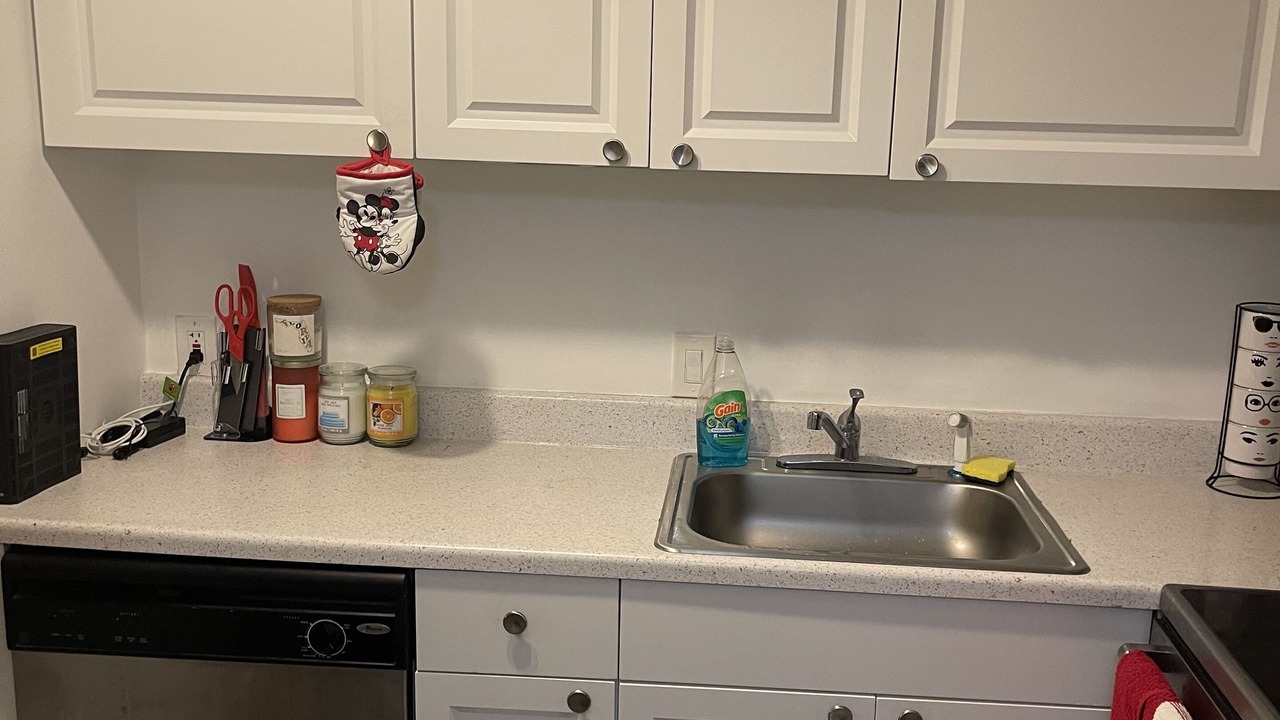 Photo of Kitchen in Lauderhill