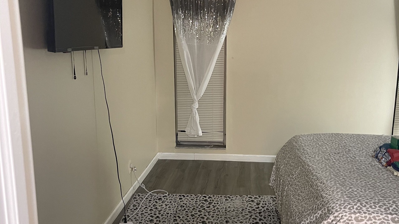 Photo of Bedroom in Lauderhill