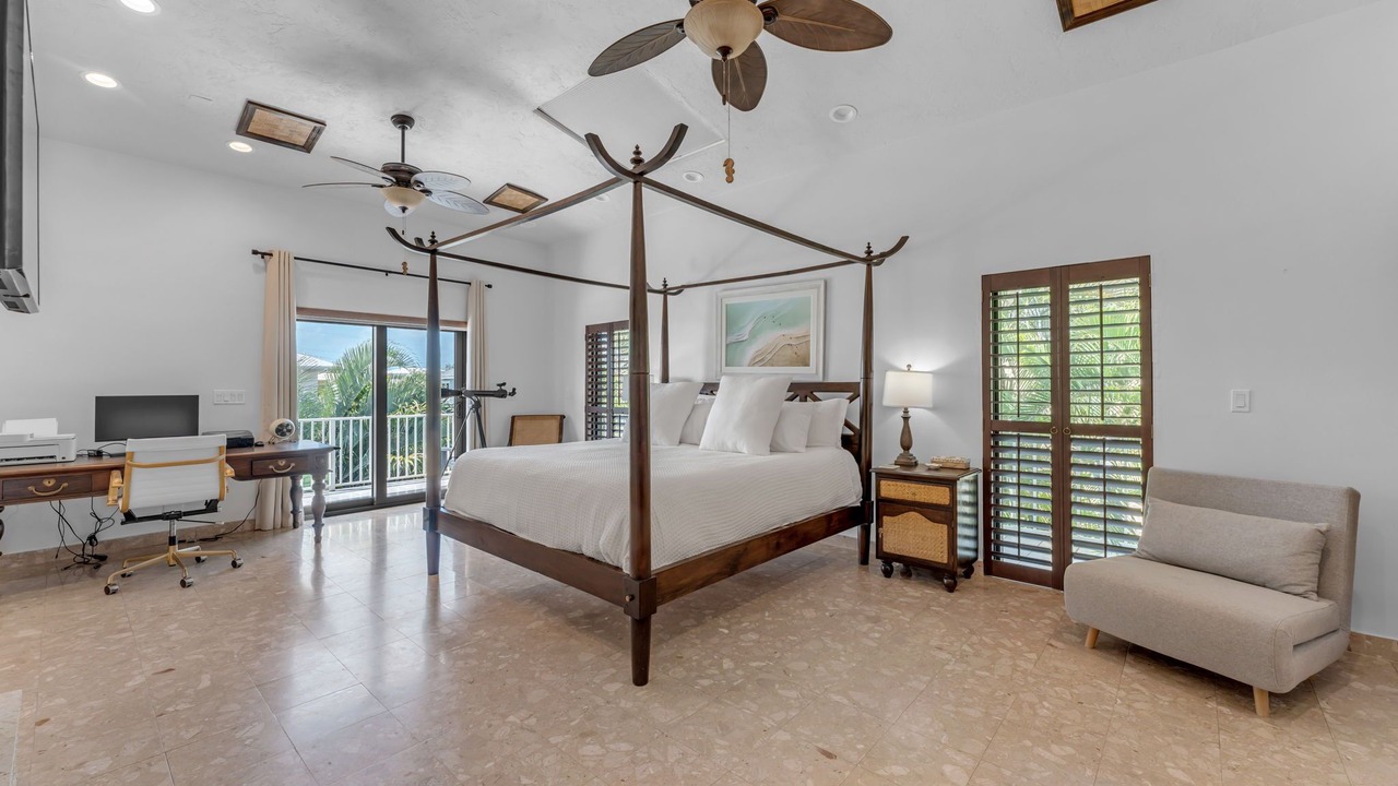 Photo of Bedroom in Islamorada