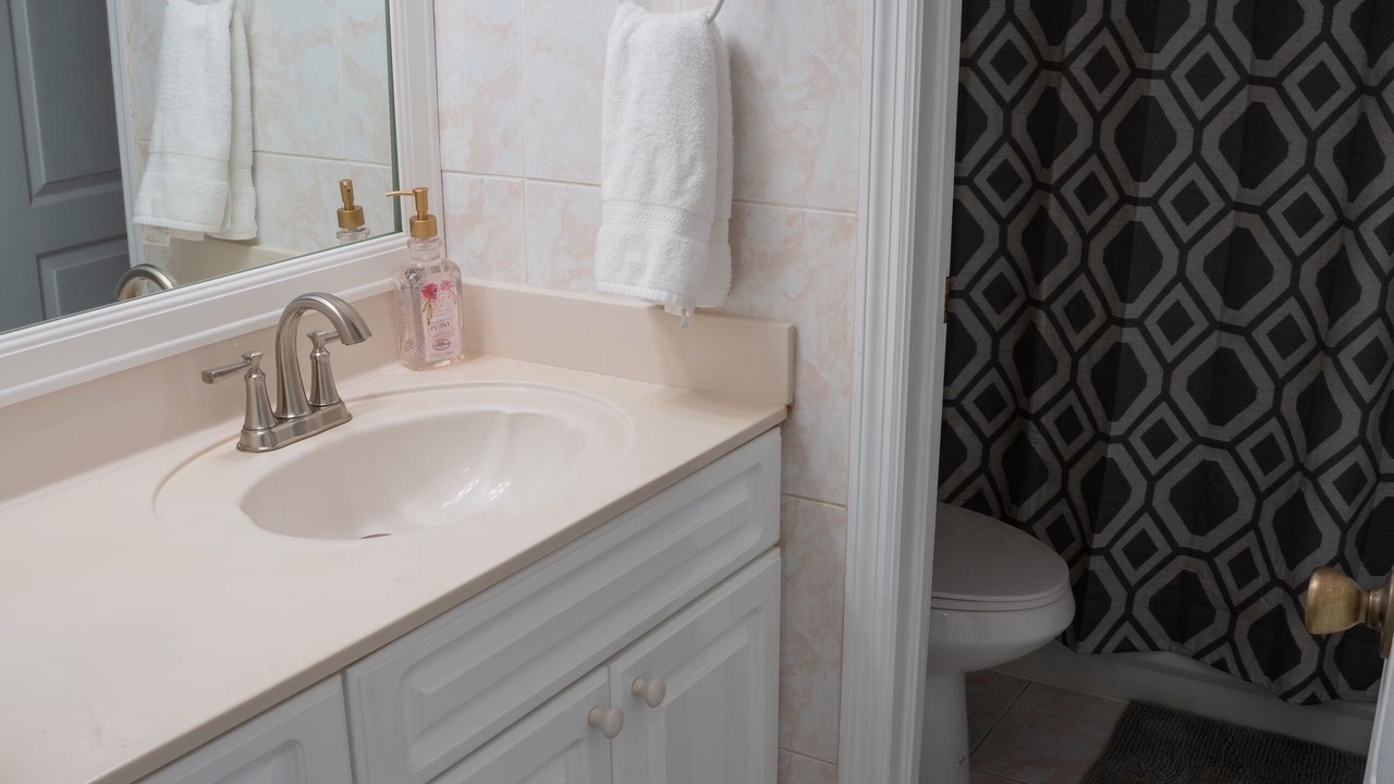 Photo of Bathroom in Tamiami