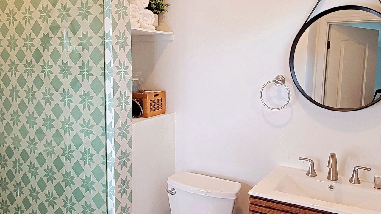 Photo of Bathroom in Southwest Coconut Grove
