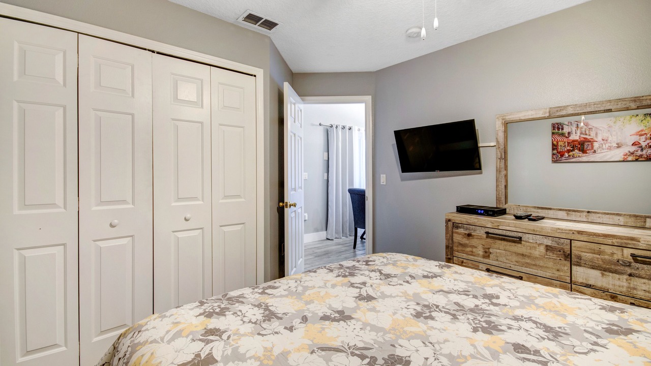 Photo of Bedroom in Lake Wilson Preserve