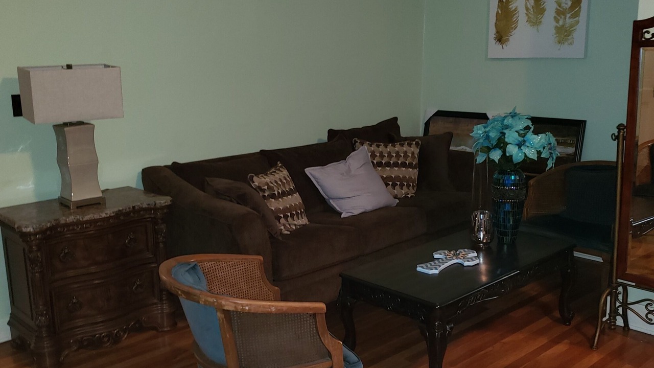 Photo of Livingroom in Monticello