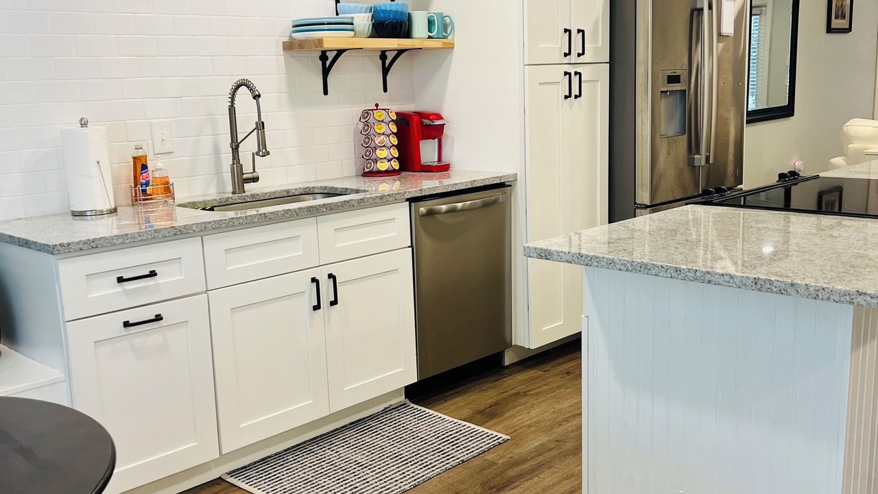 Photo of Kitchen in Haile Plantation
