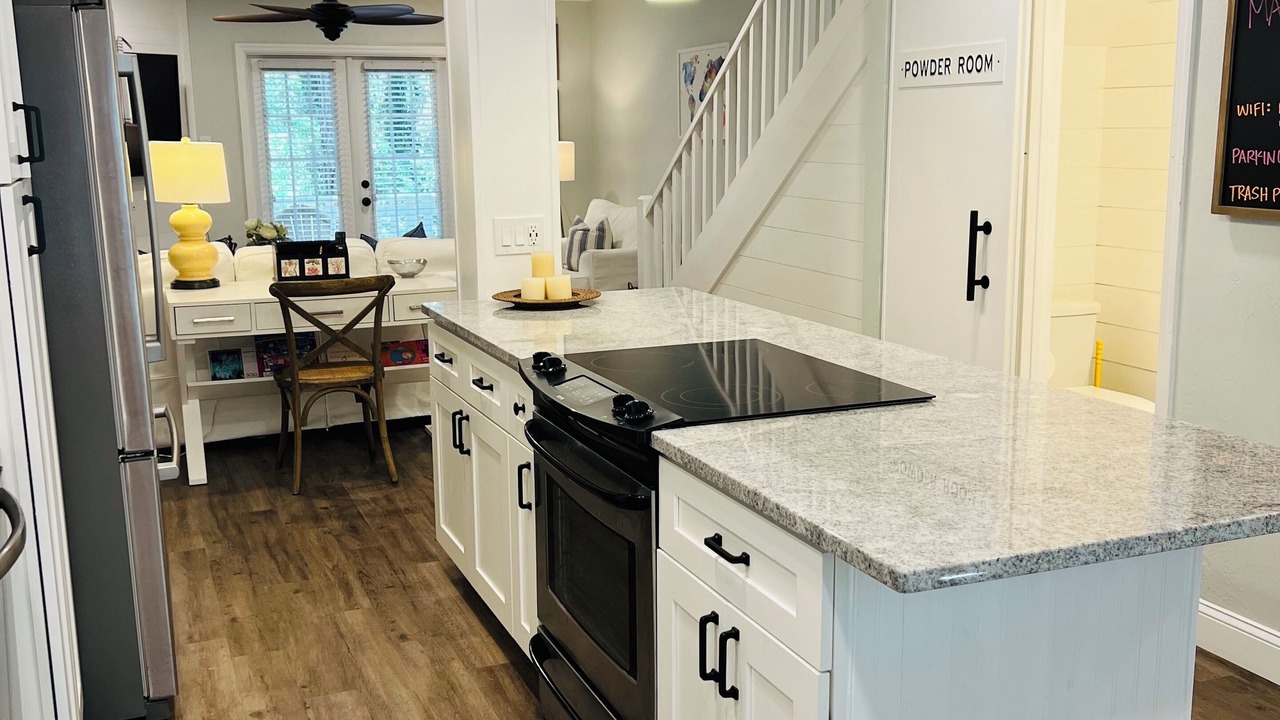 Photo of Kitchen in Haile Plantation
