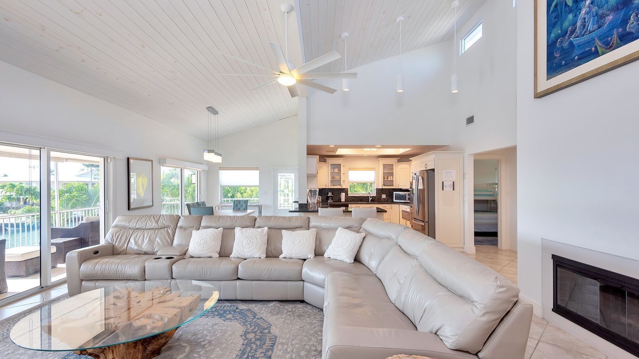 Photo of Bedroom in Key Colony Beach