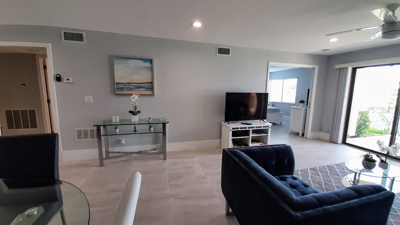 Photo of Livingroom in Wesley Chapel