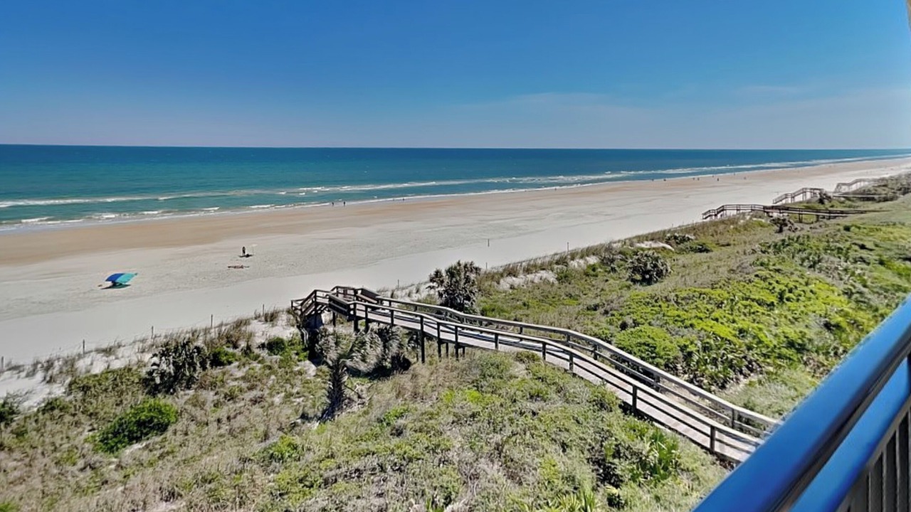 Photo of Patio Balcony in Crescent Beach