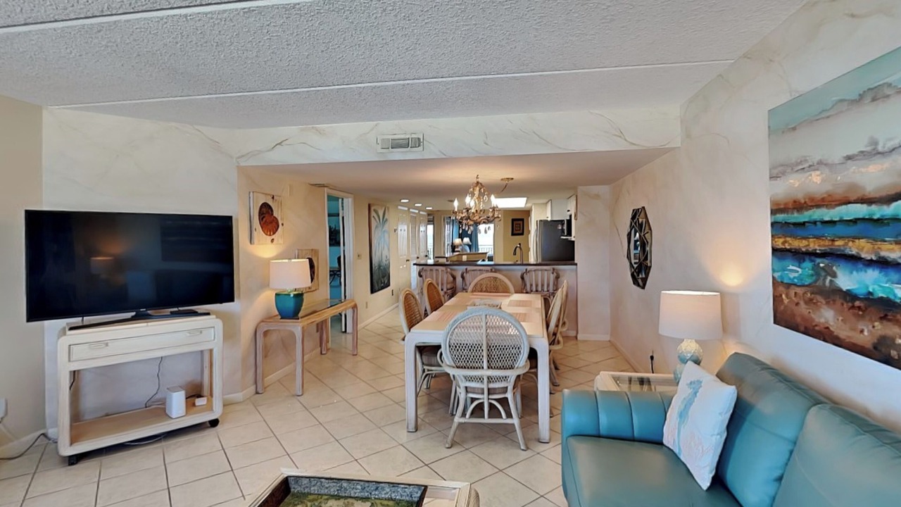 Photo of Livingroom in Crescent Beach