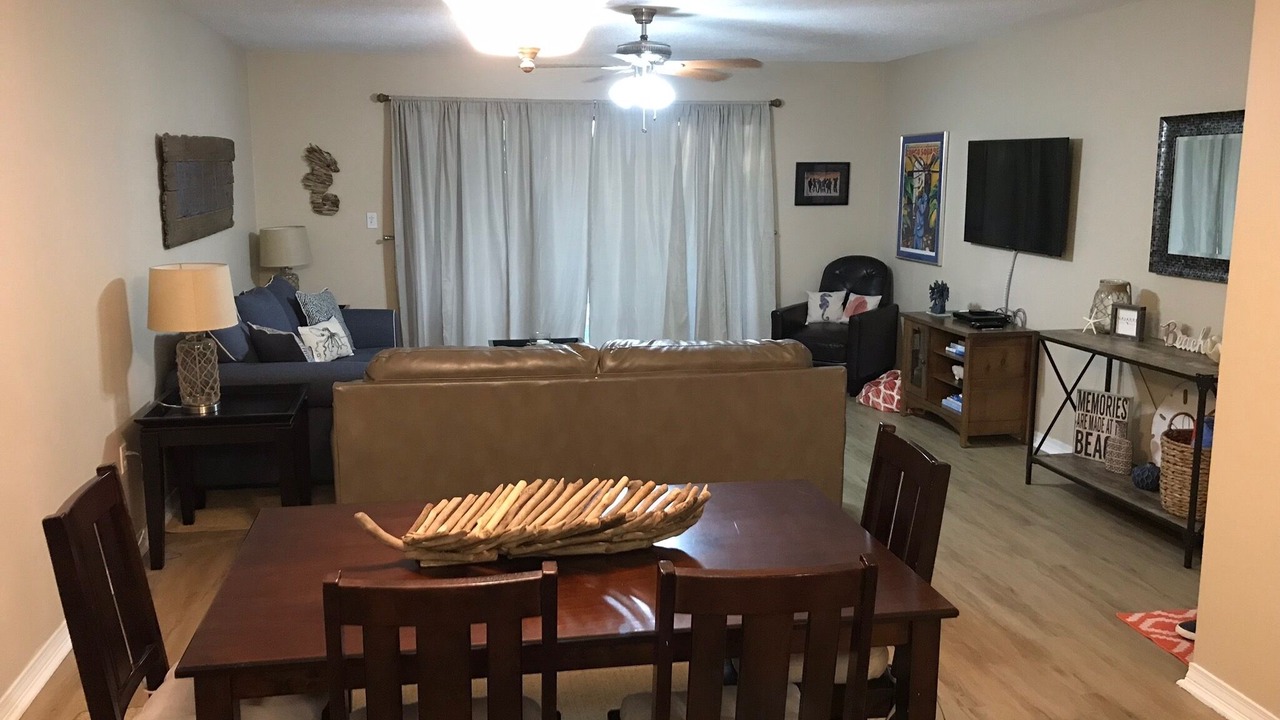 Photo of Livingroom in Navarre Beach