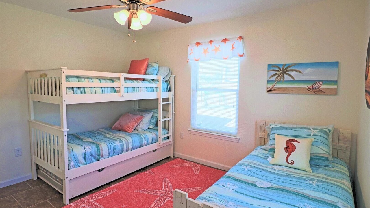 Photo of Bedroom in Mexico Beach