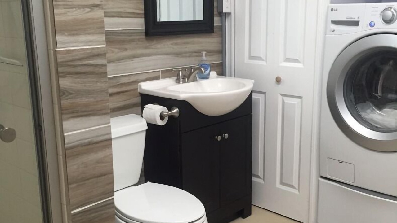 Photo of Bathroom in Riverview Estates