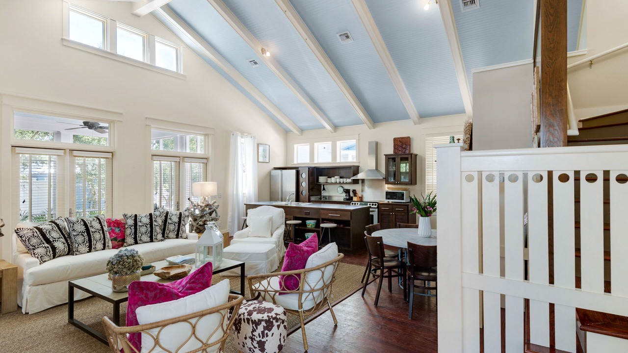 Photo of Livingroom in Sunnyside