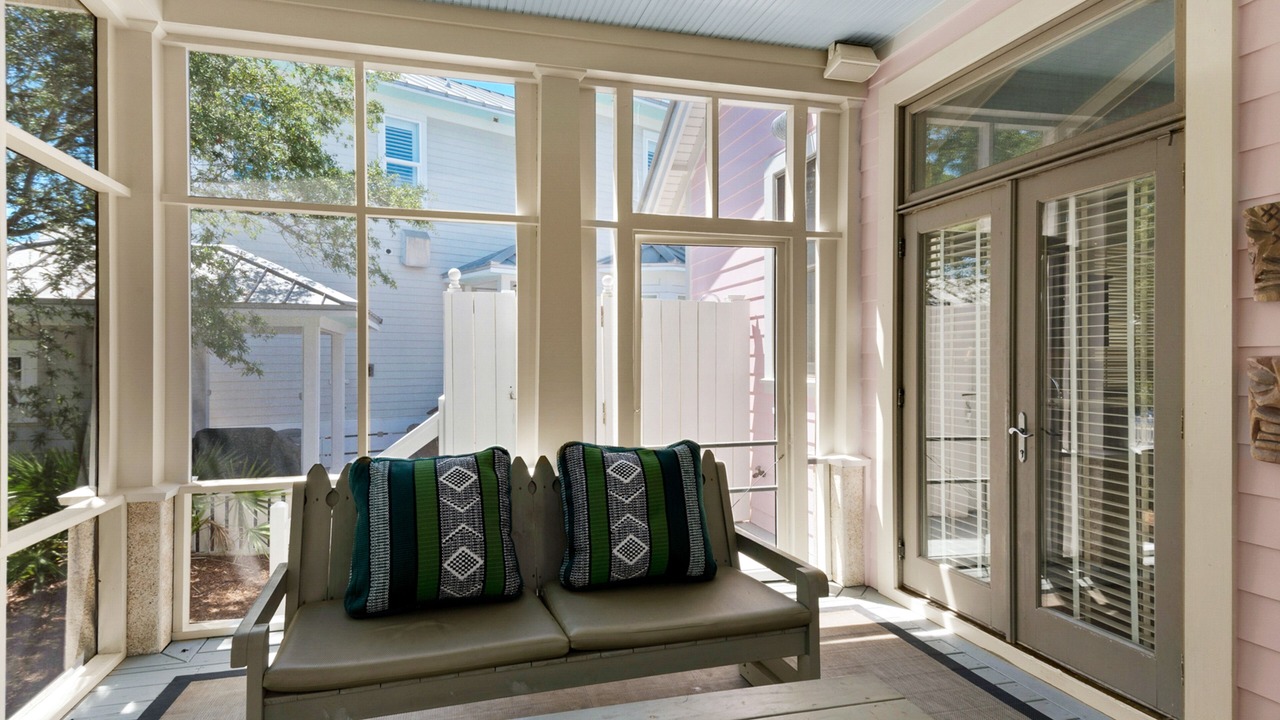 Photo of Patio Balcony in Sunnyside
