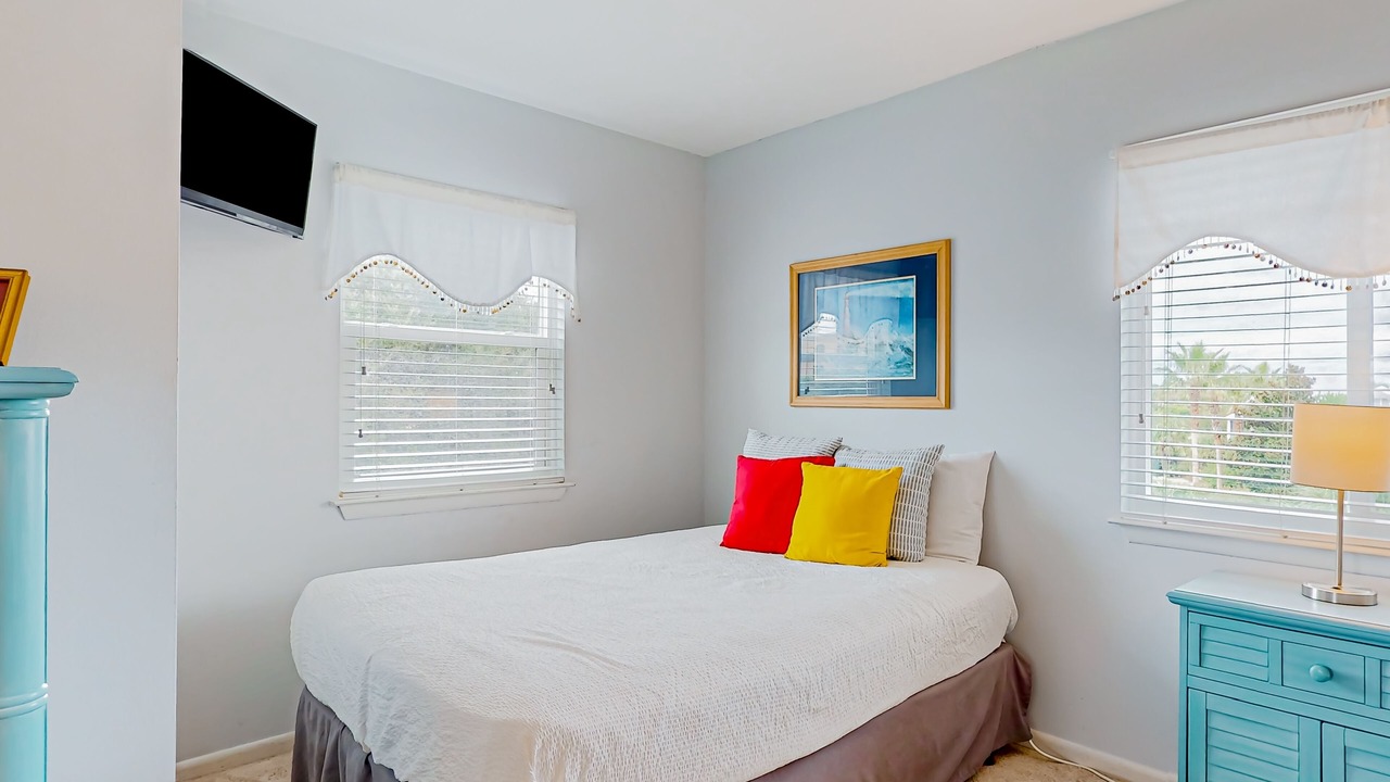 Photo of Bedroom in Santa Rosa Beach