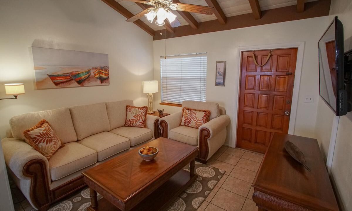 Photo of Livingroom in Palm Beach Shores