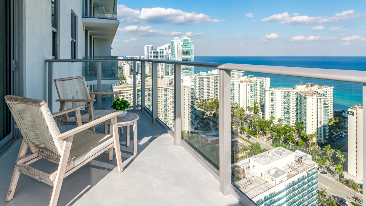 Photo of Patio Balcony in Hallandale Beach