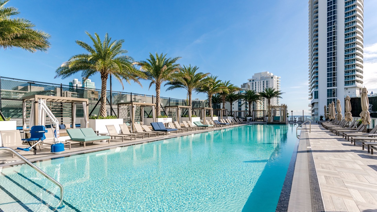 Photo of Outdoor in Hallandale Beach