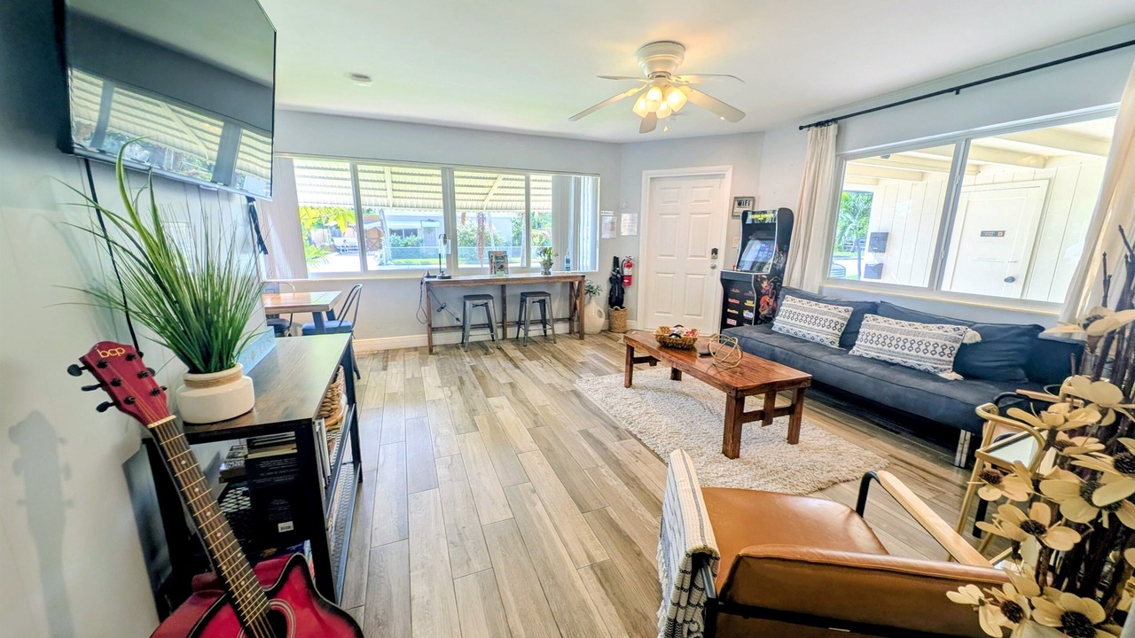 Photo of Livingroom in Lake Worth